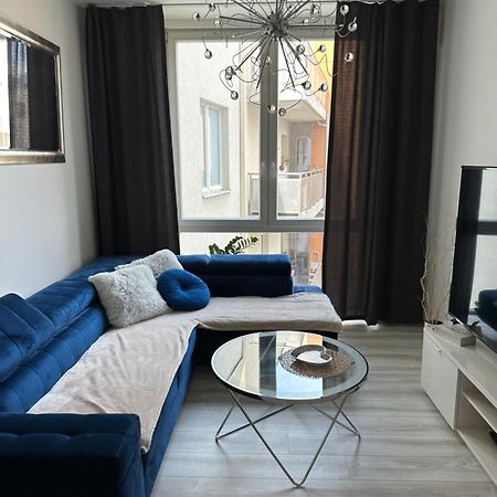 Majestic Old Town Apartments Bratislava Bagian luar foto